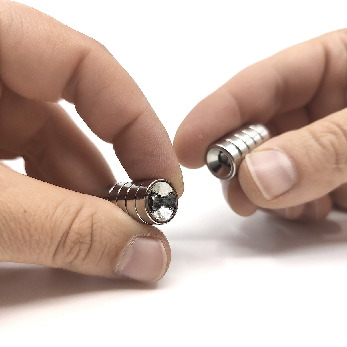 Undersænket powermagnet, Ring 12x4 mm. (N + S) 10-pak