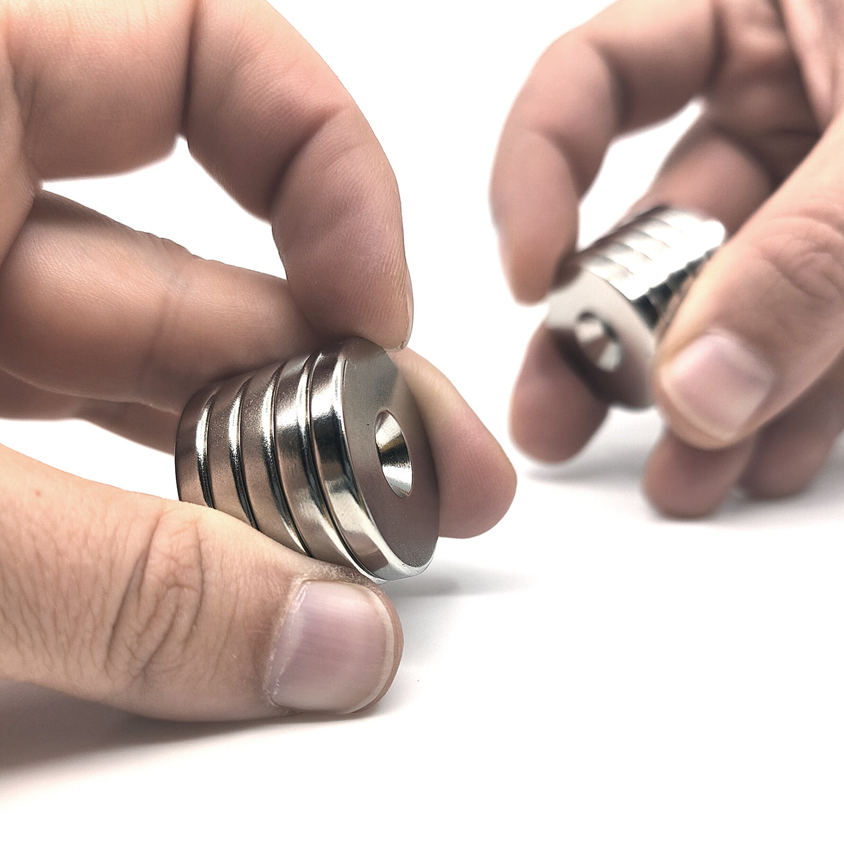 Undersænket powermagnet, Ring 27x4 mm. (N + S) 10-pak