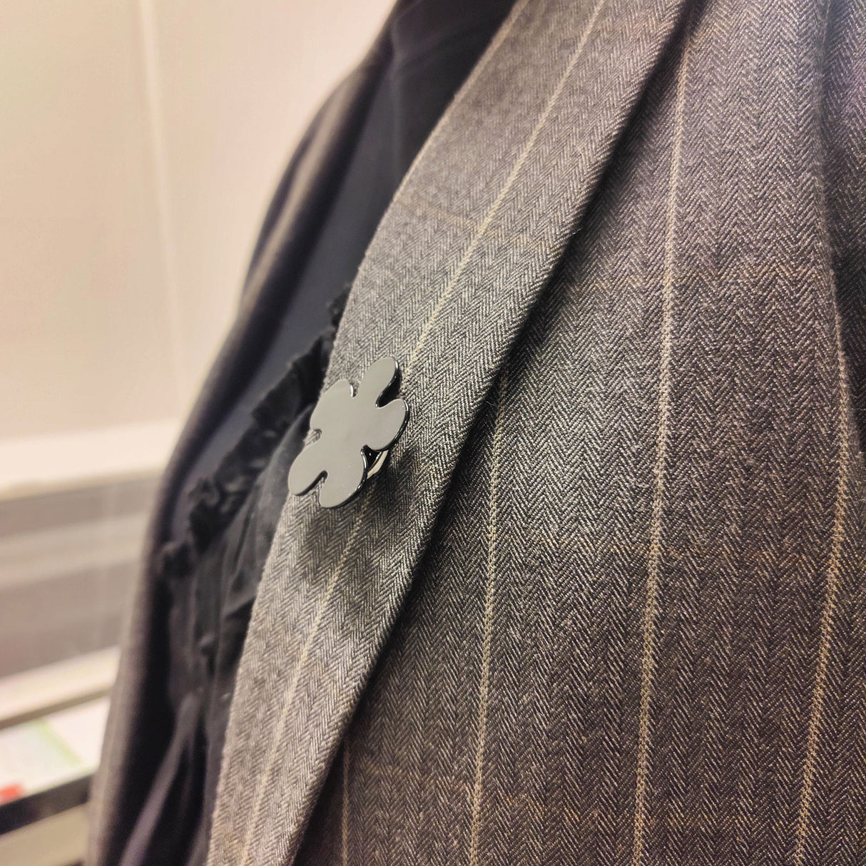 Brochemagnet m/stål 1,7 cm. (deluxe)