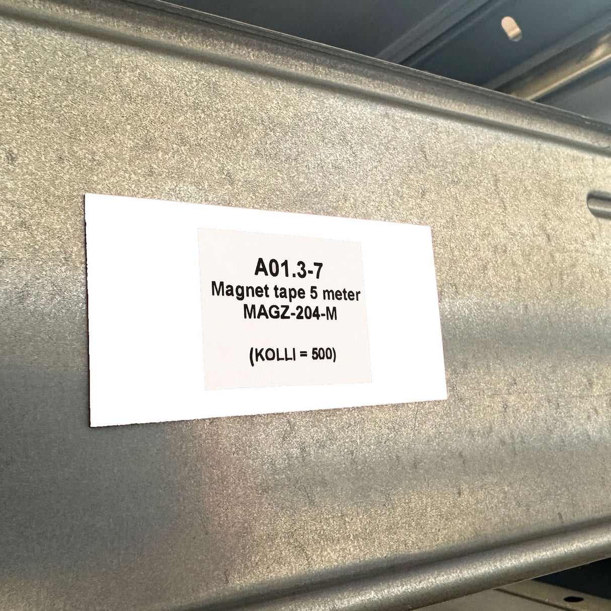 Hyldeforkant hvid, magnetisk 8x4 cm.