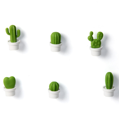 Kaktusmagneterne er perfekte til dit køleskab eller whiteboard.