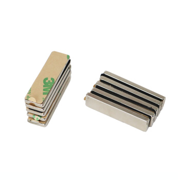 Stærke magneter 40x10x3 mm. med lim - pakke med 10 stk.