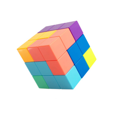 Mag Cube magnetisk terning i flere forskellige farver. Kan samles magnetisk på kryds og tværs, men det kræver en professor at samle den korrekt igen.