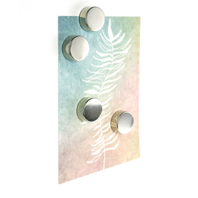 Elegante magneter, der både virker til køleskab, glastavle og whiteboards