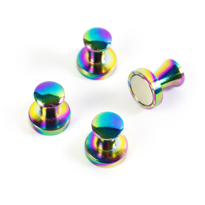 Mini-Max rainbow er skønne metalmagneter i regnbuefarver, der har en styrke på 1,2 kg. (8 gange mere end en standard køleskabsmagnet)