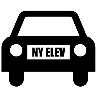 Ny elev med i skolevognen? Her er et magnetskilt med NY ELEV tekst. Findes i flere varianter. Denne er helt simpel med sort tekst på hvid baggrund.