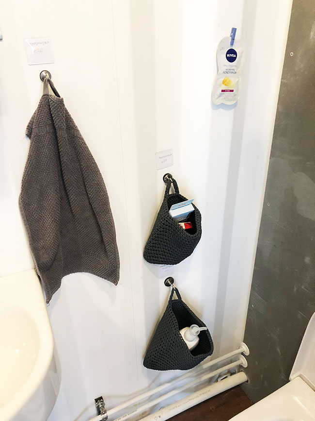 Gør-det-selv løsninger med magneter til toilettet.